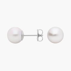 Ideal for both evening and daytime wear, our classic Akoya cultured pearl stud earrings fastened with 18k yellow gold are elegant, subtle, and versatile. Akoya Pearls, Pearl Stud Earrings, Pearl Studs, Gold Pearl, Cultured Pearls, White Roses, Types Of Metal, Yellow Gold, Stud Earrings