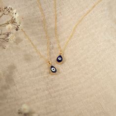 "1- D E S C R I P T I O N With this distinctive colored, eye-like figured, the lovely drop shaped blue evil eye necklace will add the mysterious touch you want. The drop shape is a fresh perspective on jewelry that brings together classical and modern aesthetics. 2- P R O D U C T ∙  F E A T U R E S * Gold material: 14K solid gold * Gold color options: Yellow gold, Rose gold, White gold * Chain size options: 14\" / XS, 16\" / S, 18\" / M, 20\" / L * Dimensions: Pendant length: 6 mm Pendant width: Blue Teardrop 14k Gold Necklace, Blue Evil Eye Necklace, Gold Evil Eye Necklace, Evil Eye Necklace Gold, Protection Jewelry, Fresh Perspective, White Gold Chains, Blue Evil Eye, Eye Pendant