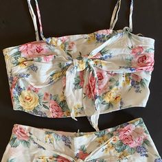 Forever 21 Two-Piece Floral Set Size Is Medium For Top And Bottoms (Never Worn) Spring Vacation Crop Top Matching Set, Spring Vacation Matching Set Crop Top, Matching Set Crop Top For Spring Vacation, Floral Print Summer Sets For Brunch, Summer Floral Print Sets For Brunch, Summer Floral Print Brunch Sets, Sleeveless Crop Top Matching Set For Summer, Sleeveless Matching Set Crop Top For Summer, Cropped Beachwear Set For Spring