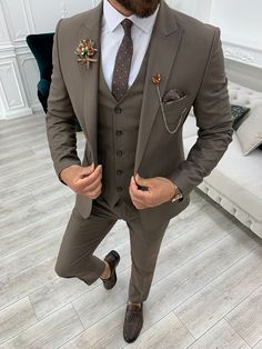 Brown Fitted Business Sets, Brown Slim Fit Notch Lapel Set, Fitted Brown Long Sleeve Sets, Fitted Notch Lapel Sets For Winter, Fitted Brown Sets For Semi-formal Occasions, Fitted Single Breasted Brown Set, Fitted Brown Single Breasted Set, Fitted Brown Single-breasted Set, Fall Suit