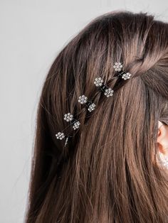 Blanco Casual Collar  Aleación de zinc  Pinzas Pequeñas para el Pelo Embellished Silver Shorts, Fairy Hair, Silver Accessories, Hair Claw, White Casual, Easy Hairstyles, Hair Pins, Hair Inspo, Hair Stylist