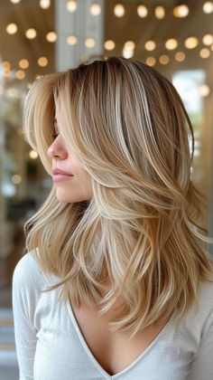 Going for a new warm blonde Kate Hudson Long Hair, Blonde For Red Skin Tones, Blonde Long Hair Cuts, Layered Blonde Hair Medium, Long Fine Hair Haircuts, Short Blonde Hair With Layers, Long Thick Hair Haircut, Warm Dimensional Blonde, Long Wavy Layers