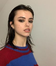 Music On Spotify, Dark Makeup, Makeup Makeover, Grunge Makeup, Makeup Pictures, Makeup Eyeliner