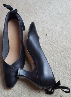 We took a lovely pair of #leather pumps, fully restored and new leather inner sole and a cute little ribbon detail. Size 37 Classic Heels With Wrapped Heel And Medium Width, Classic Medium Width Heels With Wrapped Heel, Classic Closed Toe Court Shoes With Wrapped Heel, Classic Closed Toe Kitten Heels With Wrapped Heel, Classic Kitten Heels With Wrapped Heel, Classic Court Shoes With Wrapped Heel For Office, Classic Office Court Shoes With Wrapped Heel, Classic Open Toe Court Shoes For Office, Classic Court Shoes With Wrapped Heel