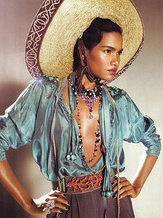 Arlenis Sosa Mexican Fashion, Mexican Women, Mexican Dresses, Mexican Culture, Mexican Style, Vogue Italia, Mexican Art, Up Girl, Wabi Sabi