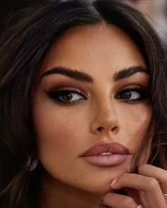 Eye Makeup Inspiration, Mob Wife Makeup, Wedding Guest Makeup, Glam Makeup Look, Makijaż Smokey Eye, Smokey Eye Makeup, Wedding Hair And Makeup, Glam Makeup, Makeup For Brown Eyes