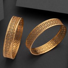 Gold Patla Design For Women, Patla Bangles Gold, Bangals Design In Gold, Kada Designs Gold, Gold Jewelry Bangles, Gold Kada Design For Women, Gold Bangle Design, Gold Bangle Designs, Latest Gold Bangles