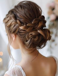 Elegant and Versatile Braided Bun Hairstyles Low Bun Braids, Side Buns, Fishtail Bun, Bun Braids, High Buns, Side Braid With Bun, Braided Buns, Low Buns, Blonde Box Braids