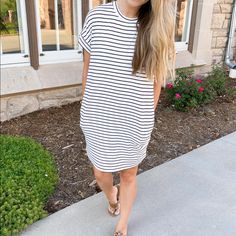 Casual Dress With Pockets Casual Striped Dresses For Day Out, Chic Black Dress For Daytime, Chic Black Daytime Dress, Casual Black Daytime Dress, Casual Striped Shift Dress, Ribbed Dresses, Casual Dress, Womens Dresses, Dresses