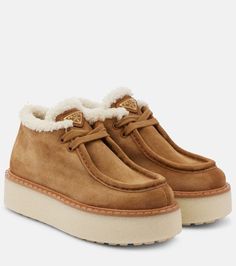 Evolve shearling-trimmed suede platforms Shearling Boots Outfit, Germany Outfits, Designer Shopping, Giuseppe Zanotti Shoes, Shearling Boots, Shoes Soft, Ankle Boots Flat, Boots Women Fashion