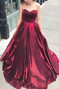 MACloth Strapless Sweetheart Ball Gown Prom Dress Burgundy Formal Even Unique Ball Gowns, Prom Dress Corset, Red Satin Prom Dress, Simple Party Dress, Prom Dress Burgundy, Formal Ball Gown, Prom Dresses With Pockets, Simple Prom Dress, Sweetheart Prom Dress