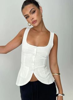 Fitted Linen Top, White Collared Top, White Vest Top, White Vest, Aesthetic Lifestyle, Fleece Dress, Closet Goals, Outerwear Outfit, Fall Fits