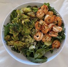 Salad Recipes Aesthetic, Salad Bowl Aesthetic, Shrimp Aesthetic, Clean Eating Aesthetic, Sommer Mad, Plats Healthy