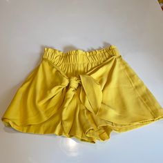 Get Ready For Summer Sun With These Adorable Nwt Bcbg Generation Shorts. Shorts Have An Elastic Waistband And Are Pull On. Paper Bag Style Shorts Are Extra Small (Xs) And Bright Yellow. The Shorts Feature A Tie Detail In The Front. Original Price Was $78. Super Fast Shipping From A Smoke And Pet Free Home. Paper Bag Shorts, Get Ready For Summer, Style Shorts, Bag Style, Summer Sun, Bright Yellow, Fashion Bags, Paper Bag, Womens Shorts