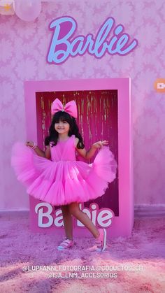 Barbie Birthday Party Outfit Kids, Friends Birthday Party Outfit, Barbie Birthday Party Outfit, Barbie Fancy Dress, Barbie Birthday Dress, Birthday Party Outfit Ideas, Girls Barbie Birthday Party, Movie Night Outfit, Backyard Birthday Party