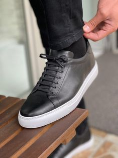 Guys Shoes, Gq Mens Style, Mens Business, Stylish Men Casual, Mid Top Sneakers, Leather Product, Care Care, Mens Shoes Casual Sneakers, Fashion Project