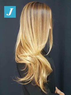 Blonde Hair Dimension, Honey Dipped Hair, Blonde Highlights Fall, Blonde Hair Winter, Lowlights On Blonde Hair, Fall Balayage Hair, Butterscotch Hair, Gold Hair Dye, Fall Balayage