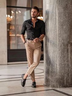 Black Shirt Combination, Men's Casual Outfits Winter, Best Chinos, Black Shirt Outfits, Formal Dresses For Men, Men Fashion Casual Shirts, Formal Mens Fashion