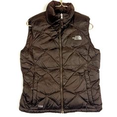 "The North Face 550 Down Women's Full Zip Vest Size Small Brown Size / Measurements (Based in inches) Size: Small Pit to pit - 19.5 \" Length - 24 \" Condition / Details Paint marks on the front Combined Shipping: We provide combined shipping, please contact us for a quote" Vest Puffer Jacket Outfit, Brown North Face, The North Face Vest, Bubble Vest, Vest Puffer, Puffer Jacket Outfit, The North Face Puffer, North Face Vest, Vest Women