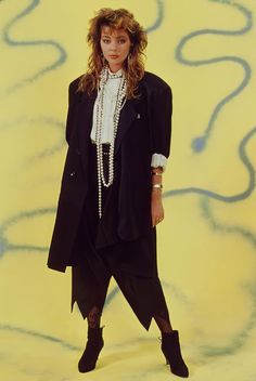 1980s Outfits, 80s Look, 80s Women, 80’s Fashion, New Retro Wave