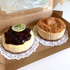 #food #deliciousfood #foodlover #yummy #foodpics Mini Cheesecakes Aesthetic, Baking Small Business, Cheesecake Aesthetic, Burnt Cheesecake, Cafe Cake, Cake Cafe, Baking Packaging, Bakery Menu, Tasty Baking