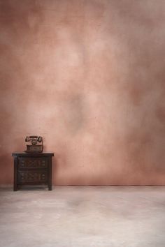 a photo backdrop Indoor Studio Background, Indoor Background For Editing, Indoor Background For Photography, Photo Editor Background, Whisper Photography, Photo Studio Background Images, Backdrop Foto, Editor Background, Aesthetic Backdrop