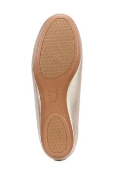 Premium leather makes a timeless statement on this comfort-centric skimmer flat. Cushioned footbed with Contour+ technology Leather upper and lining/synthetic sole Imported Synthetic Slip-on Ballet Flats With Branded Insole, Classic Synthetic Ballet Flats With Rubber Sole, Classic Flats With Rubber Sole In Synthetic Material, Classic Synthetic Flats With Rubber Sole, Classic Flats With Rubber Sole, Synthetic Ballet Flats With Cushioned Footbed And Round Toe, Synthetic Ballet Flats With Cushioned Footbed, Synthetic Slip-on Ballet Flats With Ortholite Insole, Slip-on Synthetic Ballet Flats With Cushioned Footbed