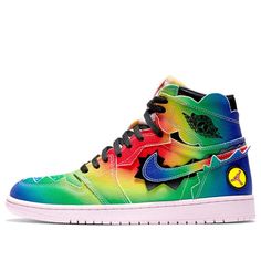 J Balvin x Nike Air Jordan 1 - Colores Y Vibras Nike has teamed with the Colombian artist - Balvin, finally launching their eye-catching Air Jordan 1 “Colores Y Vibras” This pair of shoe upper is composed by a canvas, and immersed in a palette of rainbow colors. The exposed foam tongue has a set of three Velcro icons on the heel, and Balvin's Happy Face logo covers the tongue label of the left shoe. (AJ1/SNKR/Unisex/High Top/Basketball/Wear-resistant) Designer Multicolor Custom Sneakers For Streetwear, Face Logo, Old Jeans, Nike Air Jordan 1, Air Jordan 1 High, Air Jordan 1 Retro, Cool Necklaces, Jordan 1 Retro, Happy Face