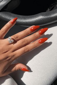 15 Drool-Worthy Fall Nail Colors For Pale Skin Tones That SLAY! Burnt Orange Red Nails, Orangy Red Nails, Burnt Orange French Tip Nails, Dark Orange Nails Fall, Rust Colored Nails, Rust Orange Nails, Orange Red Nails, Terracotta Nails, Burnt Orange Nails