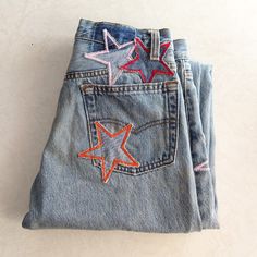 Upcycle Shorts, Art 2024, Clothing Art, Skandinavian Fashion, Estilo Hippie, Art Embroidery, Clothes Diy, Downtown Girl