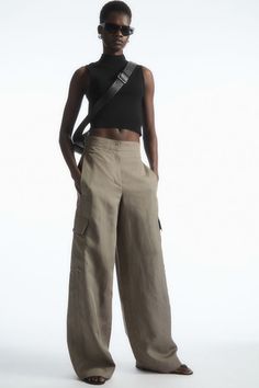 WIDE-LEG LINEN-BLEND CARGO TROUSERS - STONE - COS Dark Grey Skirt, Combat Trousers, Cargo Pants Outfit, Wool Pencil Skirt, Half Zip Sweaters, Cargo Trousers, Shirt Skirt, Black Sweaters