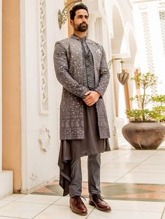 Western Outfit Men, Indo Western Outfits For Men, Traditional Indian Mens Clothing, Indo Western For Men, Kurta And Pants, Asymmetric Kurta, Wedding Kurta For Men, Wedding Kurta, Kurta Set For Men