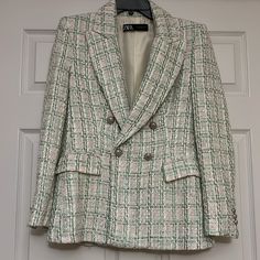 New With Tags Size Medium Light Green White And Pink Tweed Spring Plaid Tweed Jacket, Green Tweed Spring Blazer, Spring Green Tweed Blazer, Double-breasted Tweed Outerwear For Spring, Zara Spring Tweed Blazer, Spring Zara Tweed Blazer, Casual Tweed Blazer By Zara, Spring Double-breasted Tweed Jacket, Zara Plaid Outerwear For Spring