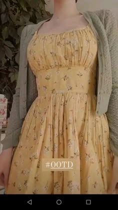 Frock Fashion, Frock Patterns, Cute Cardigans, Vestidos Vintage, Floral Dresses, Spring Trends, Spring Style, Look Your Best