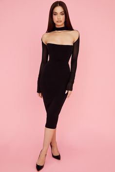 DetailsCrafted from the softest stretch-classic black mesh. the 'Milarose' midi dress flatters every curve in a flattering. super-contoured silhouette. "Milarose" features our incredible bodice herringbone design with a special clip waist. elegant high neckline and sexy plunging neckline perfectly accentuating the right angled line. The wide cutout at the back reveals buttons and zip for easy on and off. and the bodice and skirt are fully lined for comfort. Size Chart 🌸 US UK/AU EU S 2-4 6-8 34 Black Mesh Corset, Stylish Tunic, Corset Midi Dress, Mesh Corset, Herringbone Design, Foto Poses, Simple Dress, Dream Style, Glam Dresses