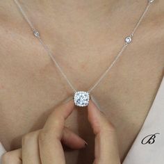 Square Diamond Necklace, Cushion Cut Halo, Diamond Pendants Designs, Chain Diamond, Silver Diamond Necklace, Halo Necklace, Trending Necklaces, Diamond Solitaire Necklace, Cushion Cut Diamonds