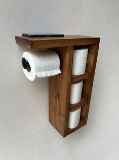 Rustic Wood Toilet Roll Paper Holder - Etsy UK Ideas Casa, Bathroom Inspiration Decor, Wood Furniture Diy, Wooden Projects, Diy Wood Projects Furniture, Small Wood Projects, Easy Woodworking Projects, Woodworking Projects Diy