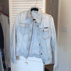 Vintage Dolce And Gabbana Light Wash Denim Jacket. Amazing Condition No Rips Or Stains!! Size 42. Fits Like A Us 2-4. Sad Fo Part With This But It’s A Tad Snug On Me. Vintage Dolce And Gabbana, Dolce Gabbana Jacket, Light Wash Denim Jacket, Dolce And Gabbana Blue, Vintage Denim Jacket, Light Wash Denim, Jean Jackets, Vintage Denim, Jean Coat