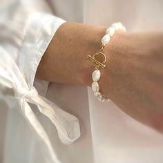 Pearl Toggle Clasp Bracelet. Gold Filled Pearl Bracelet. Pearl - Etsy Wedding Pearl Bracelet, Pearl Beaded Bracelet, Toggle Clasp Bracelet, Pearl Bracelet Wedding, Gold Pearl Bracelet, Silk Bracelet, Bracelet Pearl, Clasp Bracelet, Freshwater Pearl Bracelet