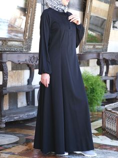 Elegant Fitted Long Sleeve Thobe, Stretch Abaya With Long Sleeves, Elegant Long Sleeve Thobe With Modesty Panel, Abaya Black, Modest Dresses Fashion, Rayon Fabric, Key Hole, Wide Sleeves, Comfortable Dress