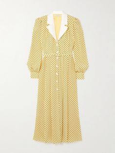 EXCLUSIVE AT NET-A-PORTER. Alessandra Rich's dress draws on timelessly elegant styles from eras past. It's made from polka-dot silk with a cotton-blend collar, as well as a belted waist to balance the puff sleeves and flared skirt. Rich Dresses, Build Wardrobe, Royal Outfit, Fashionable Dress, Style Royal, Amal Clooney, Yellow Midi Dress, Dress Flats, Alessandra Rich