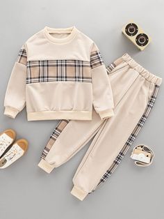 It's good it's good. It's good. It's good. It's good. It's good. It's good. It's good. It's good. It's good. It's good. It's good. It's good. It's good. Kids Dress Boys, Outfit Hoodie, Girls Frock Design, African Clothing For Men, Boys Plaid, Kids Fashion Clothes, Sweatpants Set