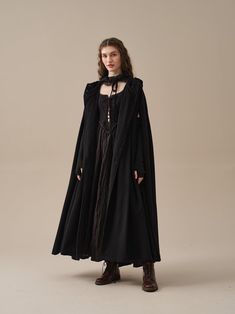 Fur Lined Cloak, Fantasy Hooded Cloak, Witch Robes, Fae Ball, Witch Cloak, Wool Cloak, Cape Cloak, Cloak Coat, Chunky Knits