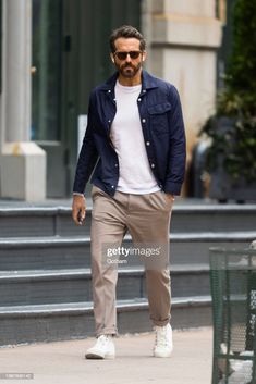 Men Fashion Trends, Fashion Trends Fall, Mens Work Outfits, Mens Smart Casual Outfits, Smart Casual Menswear, Mens Business Casual Outfits, Streetwear Outfit Ideas, Fall Streetwear, Classy Outfits Men