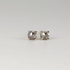 "Discover the understated elegance of our tiny bitty 2mm salt and pepper diamond stud earrings!  Perfect for alternative brides or everyday wear, these unique earrings feature rose cut rustic salt and pepper diamonds that radiate a subtle yet eye-catching sparkle.  The diamonds are set in a minimalistic design that emphasizes their natural beauty and character, making them the ideal choice for anyone who appreciates a rustic and unconventional look.  SOLD AS SINGLE OR PAIR.   DETAILS 14k solid w Character Making, Multi Gemstone Ring, Geometric Studs, Pepper Diamond, Handmade Fine Jewelry, Minimalist Studs, Dainty Studs, Solid Gold Earrings, Sparkle Earrings