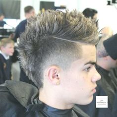 Mohawk Fade Haircut, Men Mohawk, Mohawk Fade, Mohawk For Men, Mohawk Haircut, Mohawk Hairstyles Men, Burst Fade, Boy Haircuts, Mohawk Hairstyles