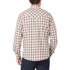 When it comes to western shirts, the Valley or "El Valle" has been well-tested for long-lasting comfort and quality. Named after the Rio Grande Valley, this long-sleeve western comes with all the tried-and-true details, including two flap pockets and a western front and back yoke. In the field or at the table, the Valley runs deep with tradition and function. Model is 6'1 and wearing size M. Classic Shirt For Rodeo In Fall, Classic Fall Shirt For Rodeo, Western Shirt With Pockets For Ranch, Country Style Shirt For Fall Rodeo, Western Style Shirt With Button Closure For Fall, Western Brown Shirt For Ranch, Brown Western Shirt For Ranch, Western Style Brown Shirt For Ranch, Western Style Button-up Ranch Shirt