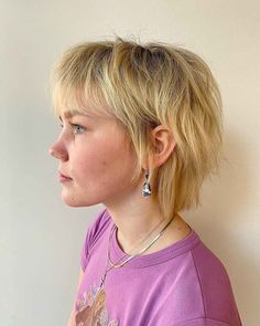 Short Hair Ideas With Bangs And Layers, Short Shaggy With Bangs, Cute Short Short Hairstyles, Haircut Short With Bangs, Short Shag Hairstyles For Thinning Hair, Textured Short Hair With Bangs, Very Short Layered Hair, Dyed Shag Hair Short, Layered Straight Hair Short