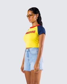 Add a pop of sunshine to your wardrobe with this yellow graphic top 😙 Featuring a cropped fit, a vibrant color block design, and a FINESSE graphic embroidery - this look is the perfect choice for those days that call for a little effortless and casual look 💛 Graphic Embroidery, Yellow Jersey, Black Off Shoulder, Color Block Design, Graphic Top, Those Days, White Jersey, Block Design, Pocket Pants