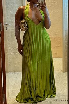 Green Green Pleated Maxi Dress For Date Night, Green Non-stretch Pleated Dress, Casual Pleated Maxi Dress For Party, Green Non-stretch Maxi Dress For Party, Green Maxi Dress For Party, Green Maxi Dress For Night Out, Green Solid Color Maxi Dress For Night Out, Lover Archetype, Green Evening Dresses